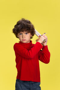 garçon avec épée